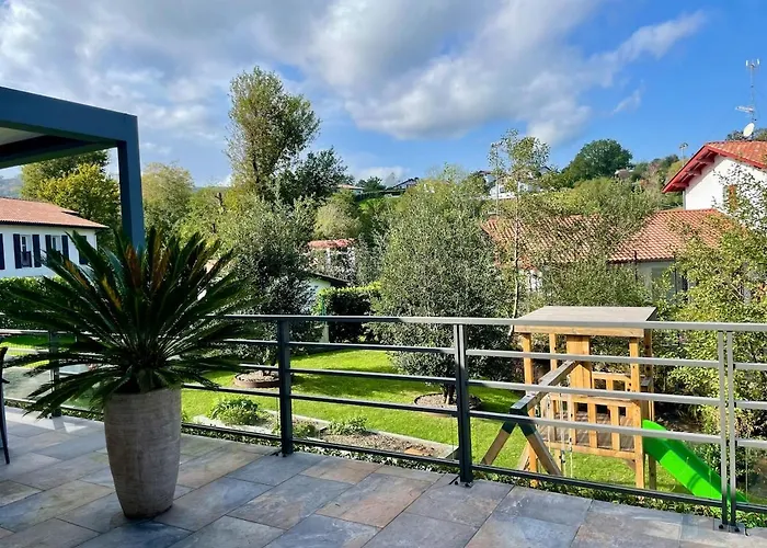 Maison Individuelle Contemporaine Avec Piscine * Urrugne